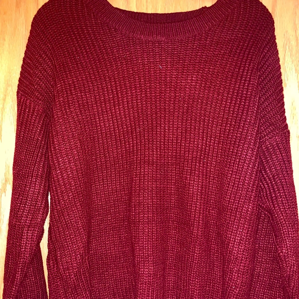 Classic maroon oversized sweater.